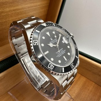 Rolex Submariner Date Ref.16610